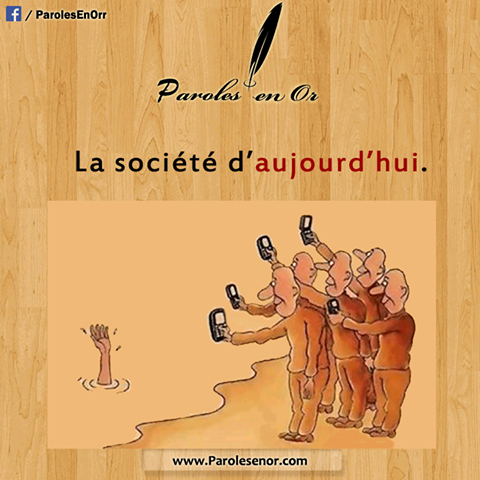 La Société d'aujourd'hui   immgrant qui se noie et les autres qui filment