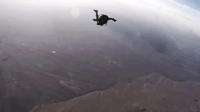 Arme(e)s Française HEROES Forces Speciale=Spatiale Eye=oeil of the Storm Military Motivation Saut en Parachute dans le TempsVersLePassé2