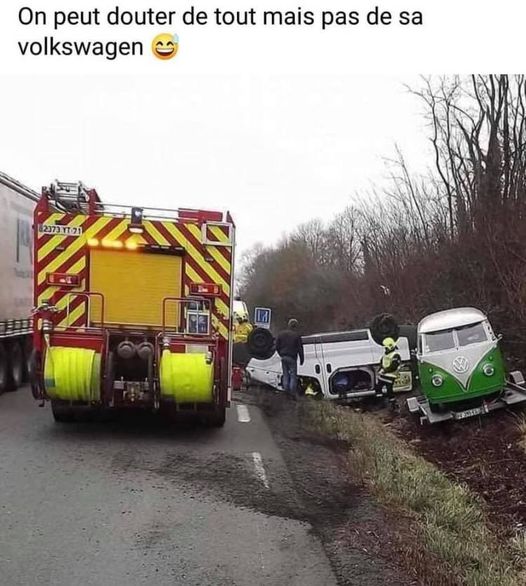 Blague  accident   voiture   on peut douter de tout mais pas de sa wolkswagen